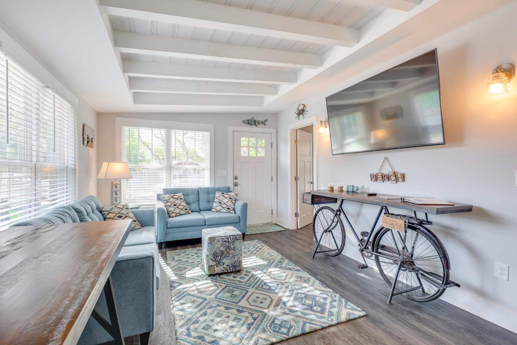 Modern Oak Island Escape 1 Mile To Long Beach! Bagian luar foto