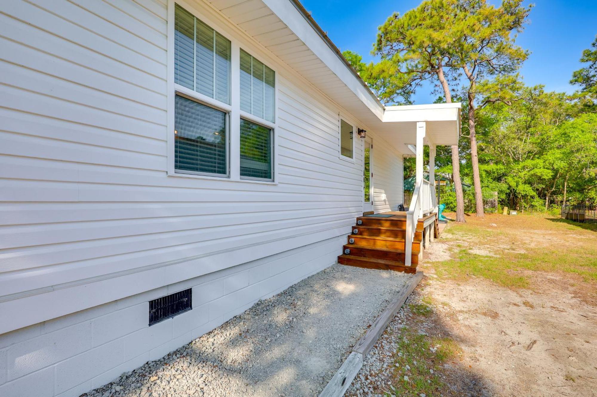Modern Oak Island Escape 1 Mile To Long Beach! Bagian luar foto