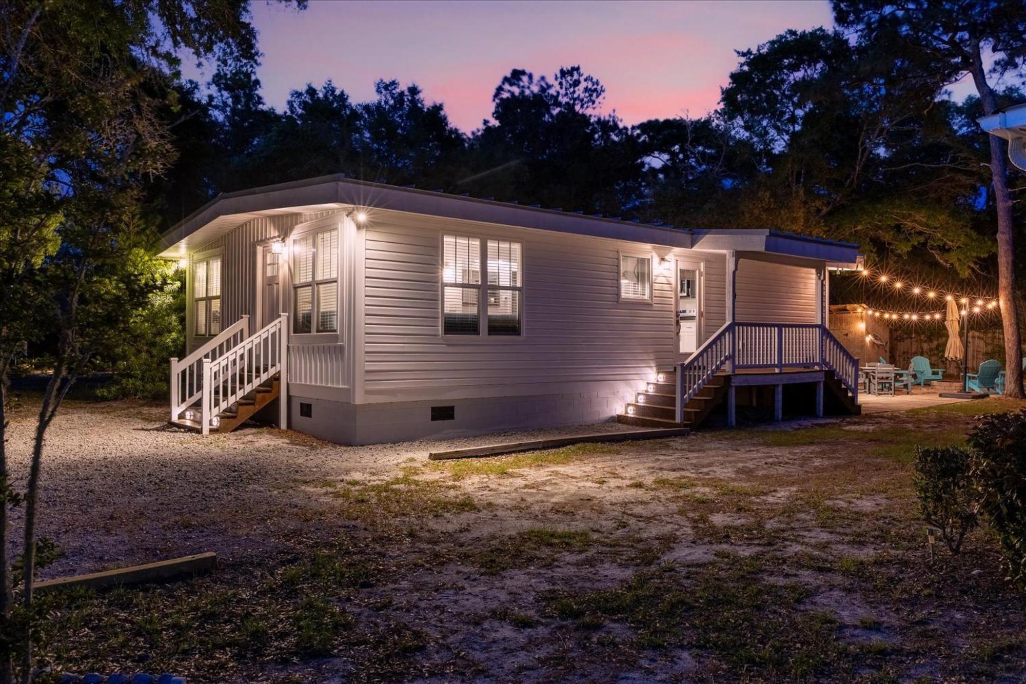 Modern Oak Island Escape 1 Mile To Long Beach! Bagian luar foto
