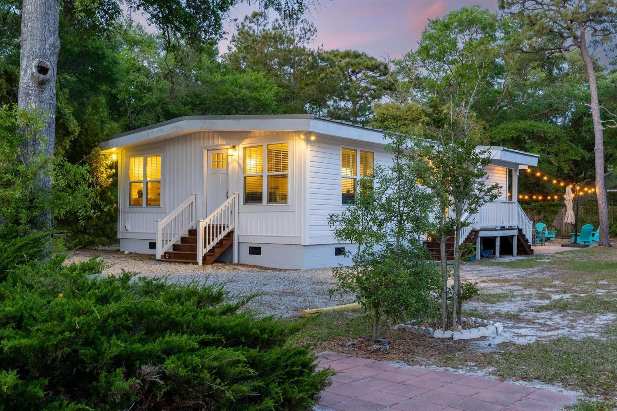 Modern Oak Island Escape 1 Mile To Long Beach! Bagian luar foto