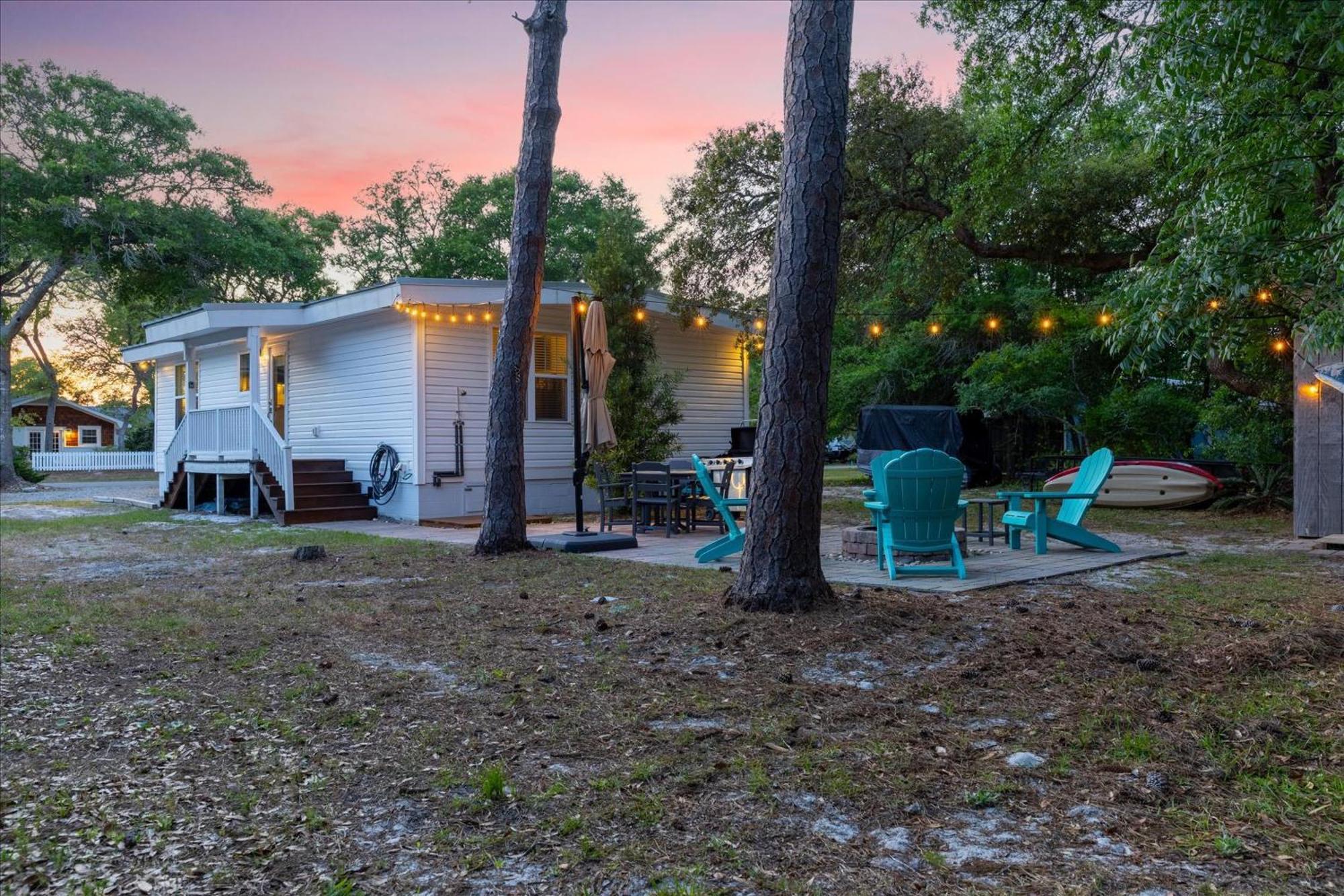 Modern Oak Island Escape 1 Mile To Long Beach! Bagian luar foto